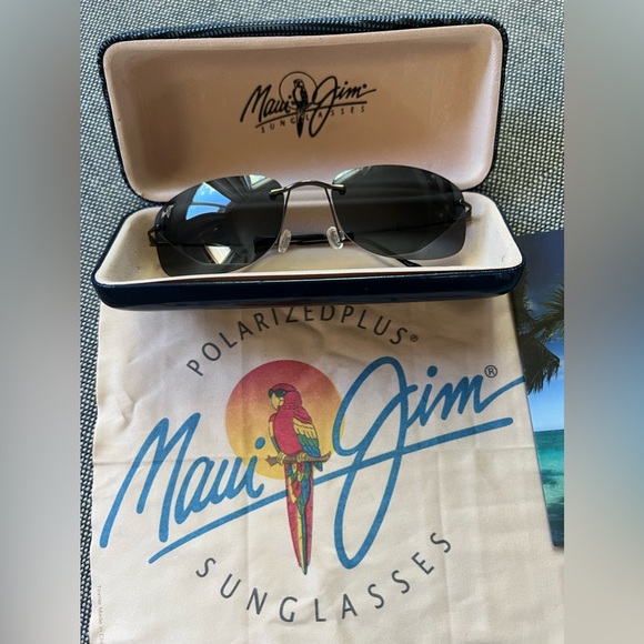 Maui Jim Waikiki Sunglasses - Picture 1 of 9